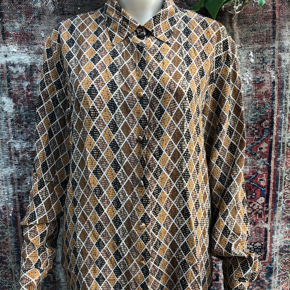100% silk stunning Edward checkered button up
